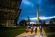 Washington DC Monuments Night Bike Tour thumbnail 2