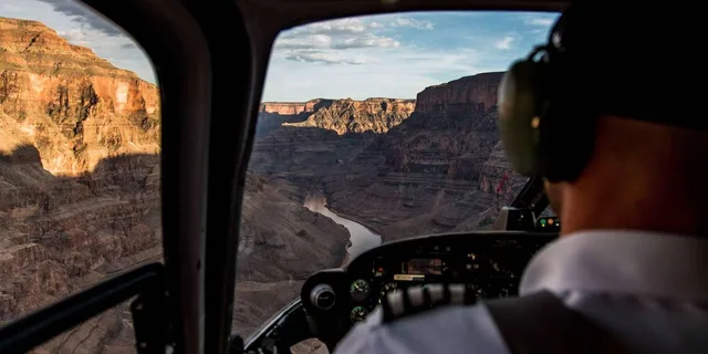 Las Vegas Grand Canyon Helicopter Overnight Ranch Stay - Image 4