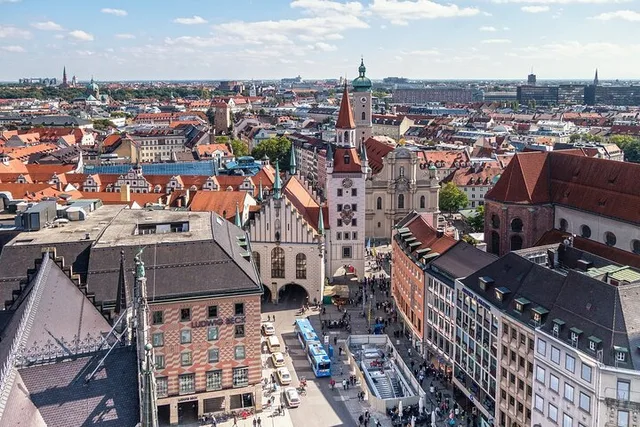 New York to Europe Private Tour Vienna Munich Paris - Image 5