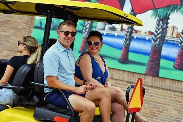 Tampa Sightseeing Tour in Golf Cart - Image 3