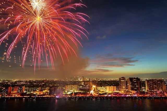 Fort Lauderdale Fireworks Cruise on the Sea Rocket 2 hr - Image 5