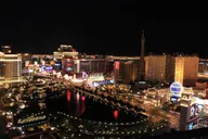 Las Vegas Bars and Dining Limo Experience thumbnail 5