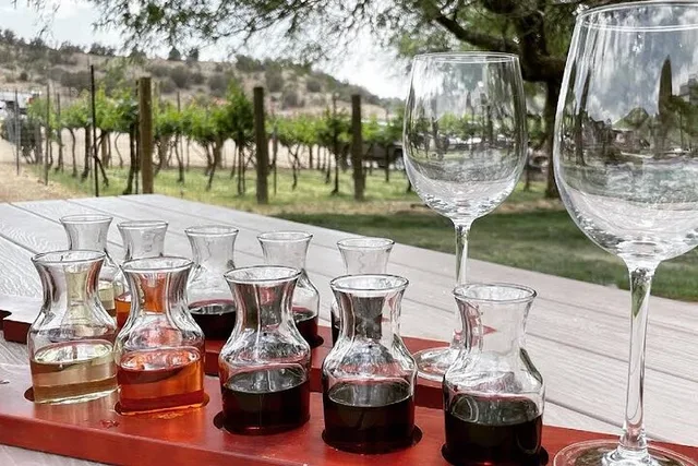 Sedona Private Wine Tour 4 hr - Image 3