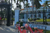 Miami Train to Palm Beach E-Bike Tour thumbnail 4