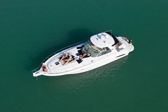 Miami Beach Yacht Rental - Image 3