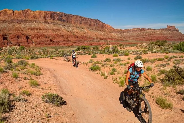 Moab Mountain Biking Tour for Beginners - Image 3