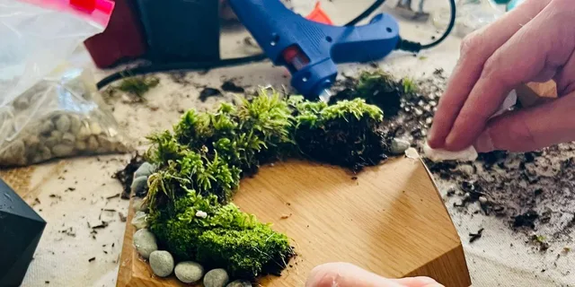 San Francisco Floating Terrarium Workshop - Image 5