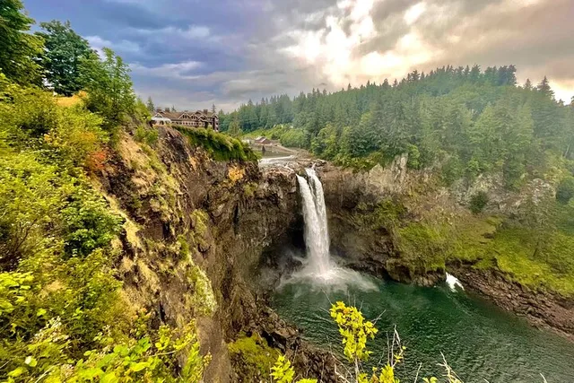 Seattle Snoqualmie Falls Private Tour 5 hr - Image 1
