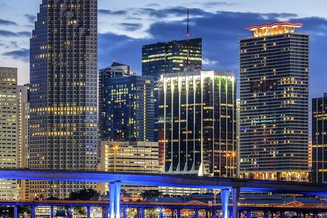 Miami Nighttime Sightseeing Tour - Image 2