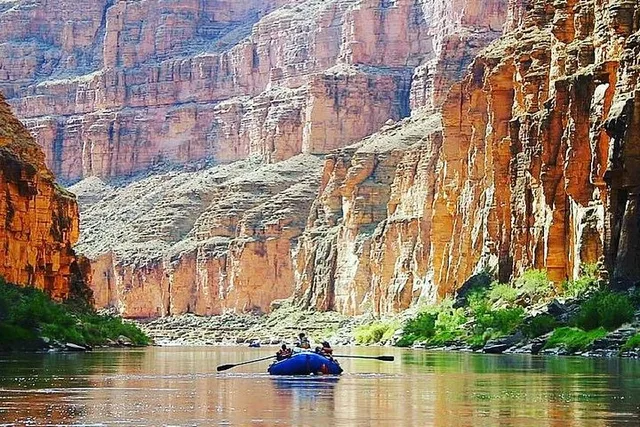 Grand Canyon Helicopter and Boat Tour in Spanish - Image 2