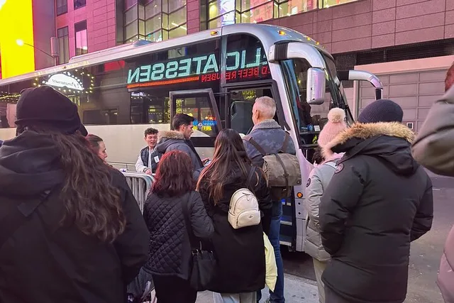 New York City Bus Transfer - Image 2