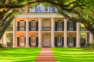 New Orleans Oak Alley Plantation Tour with Transportation thumbnail 1