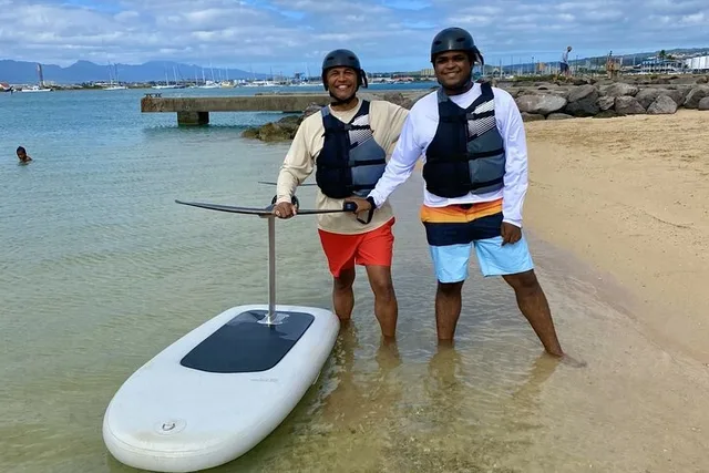 Honolulu Efoil Experience in Ke'ehi Lagoon 2 hr - Image 1