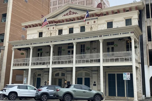 Austin Film Locations & Movie Trivia Tour - Image 3