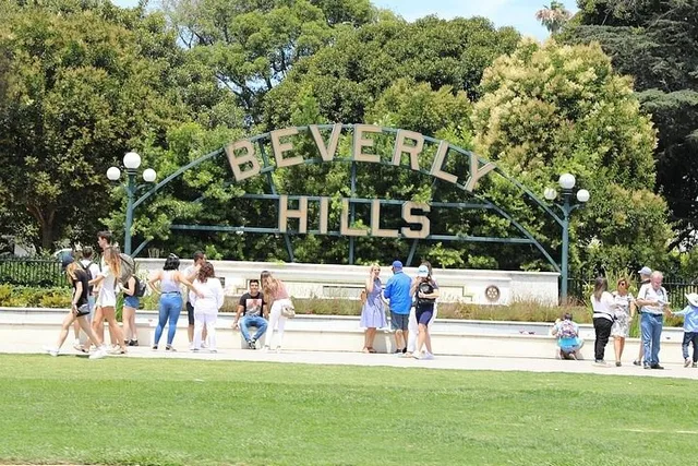 Los Angeles Beverly Hills and Hollywood Tour 3 hr - Image 6