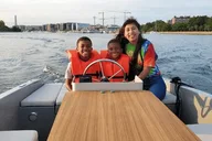 Washington DC Self-Driven Boat Tour thumbnail 3