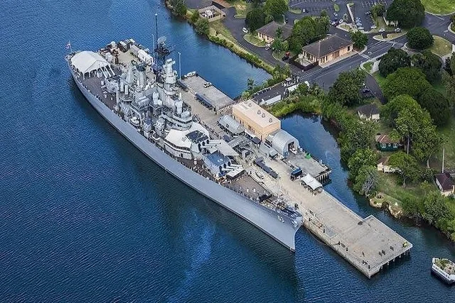 Waikiki Pearl Harbor and Circle Island Tour - Image 6