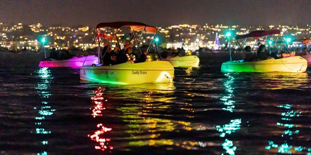 San Diego Glow Pedal Boat Tour - Image 3