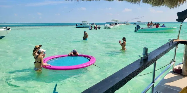 Key West Tiki Bar Party Boat & Sandbar - 2 hr - Image 5
