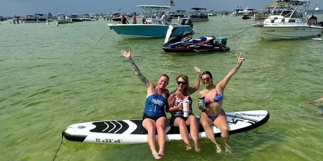 Destin Crab Island Pontoon Boat Tour - Image 5