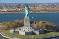 New York City Night Skyline Helicopter Tour thumbnail 4