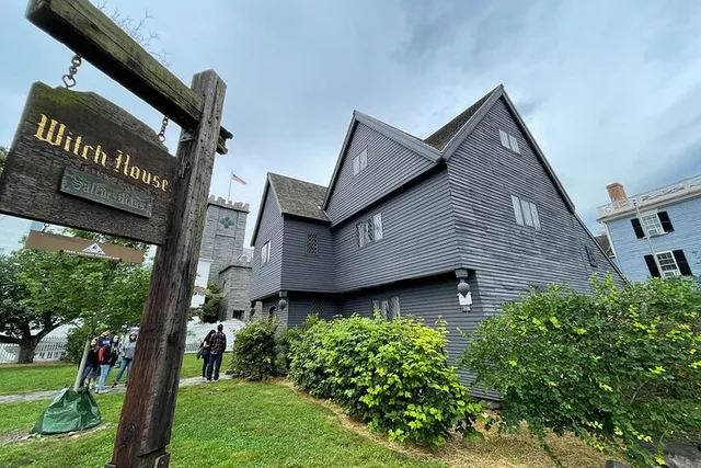 Salem Hidden Dark History Tour - Image 2
