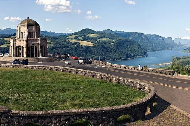 Portland Multnomah Falls and Columbia Gorge Tour - Image 4