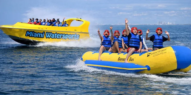 Miami Speedboat and Banana Tubing Experience - Image 6