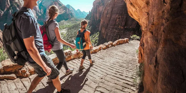 Las Vegas Bryce Canyon and Zion National Parks Tour - Image 2