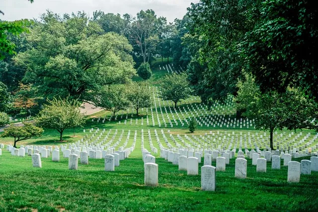 Arlington Cemetery Walking Tour with Changing of the Guard - Image 6