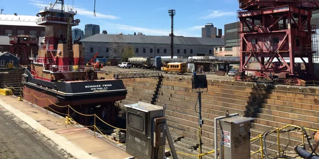 Brooklyn Navy Yard Walking Tour 2 hr - Image 2