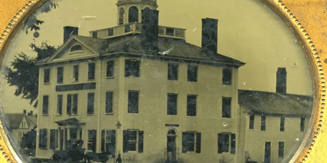 Savannah Psychic Guided Voodoo Walking Tour 2 hr - Image 2