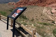 Las Vegas Red Rock Canyon and Seven Magic Mountains Tour thumbnail 3