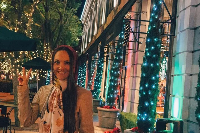 Los Angeles Christmas Market Photo Tour - Image 1