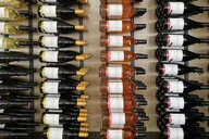 Traverse City Wine Tour on Old Mission Peninsula thumbnail 5