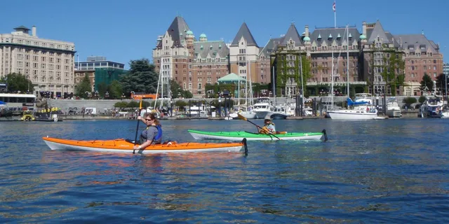 Seattle Day Trip by High-Speed Ferry to Victoria - Image 6