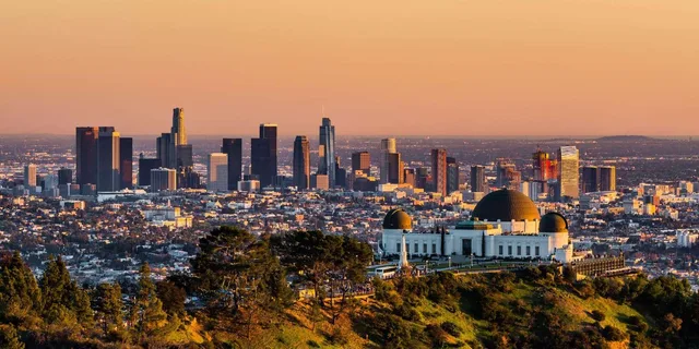 Los Angeles Private Walking Tour with a Local - Image 2