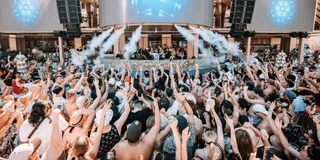 Las Vegas Pool Crawl with Party Bus & Open Bar
