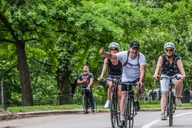 Brooklyn Bike Tour with Local Guide thumbnail 3