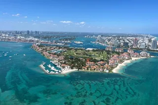 Miami Helicopter Tour with Champagne