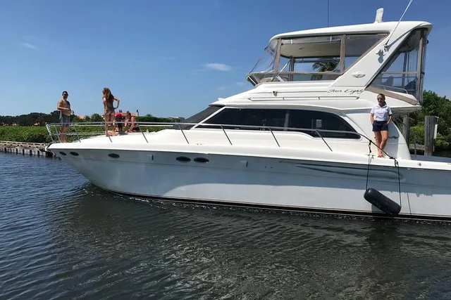 Jupiter Private Yacht Cruise - Image 4