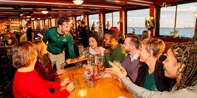 Boston Cocoa and Carols Holiday Cruise 1.5 hr - Image 1