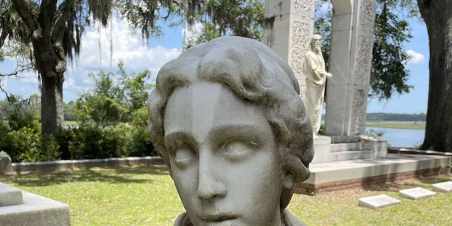 Savannah Bonaventure Cemetery Tour - Image 5