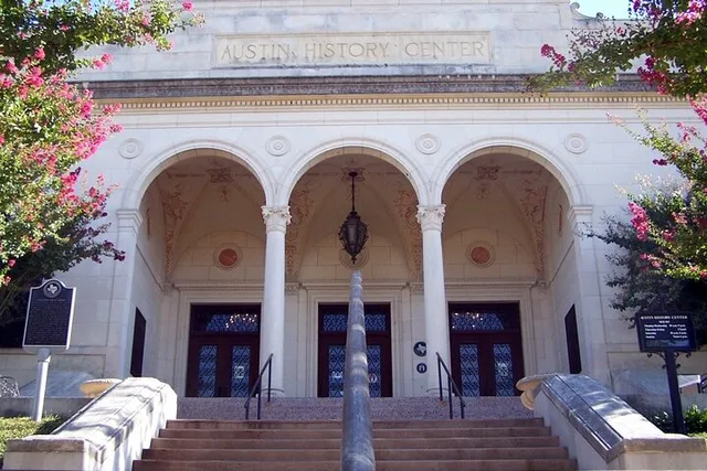 Austin Scavenger Hunt: Capitol Sights & Downtown Gems - Image 5