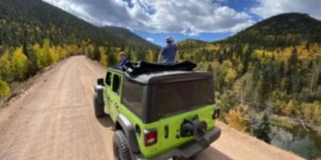 Colorado Springs 4x4 Jeep Adventure 3.5 hr - Image 4
