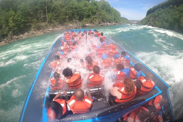 Niagara Falls Jet Boat Tour Open-Top Wet 45 Min - Image 3