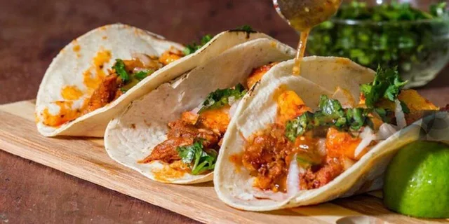 Santa Barbara Taco Walking Tour - Image 4