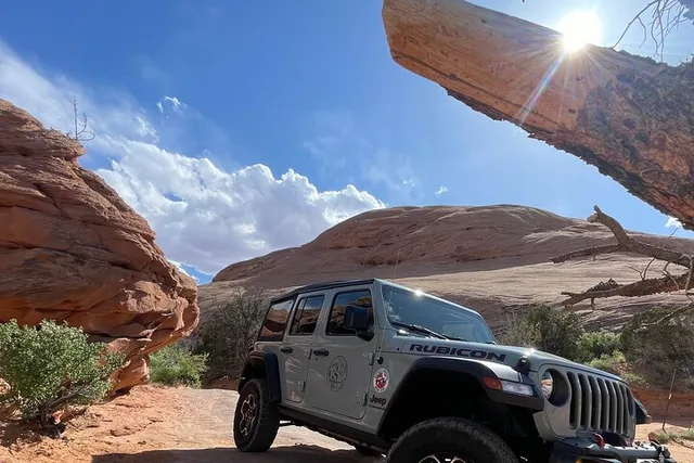 Moab 4x4 Guided Jeep Experience - Image 2