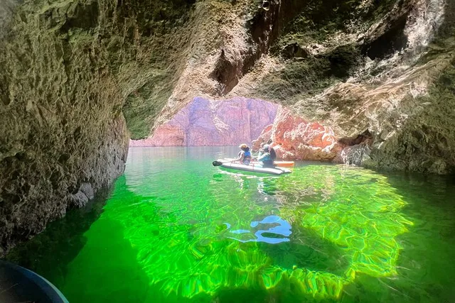 Willow Beach Emerald Cave Kayak Tour - Image 4