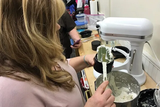 Body Butter Making Class - Image 5